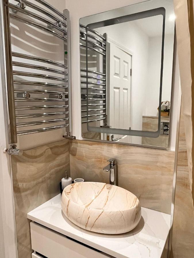 Luxurious Double Bedroom, Ensuite With Free Wifi. Oxford Kültér fotó